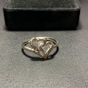 10K white Gold Diamond Double Heart Ring